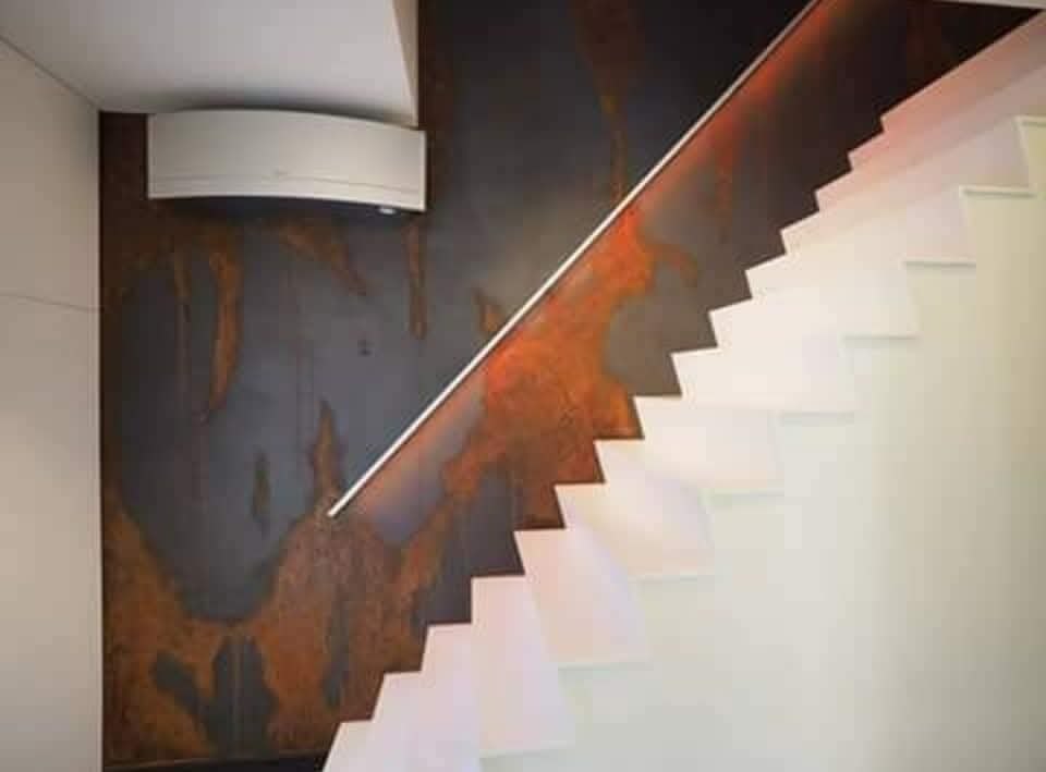 Acabado efecto óxido corten en escalera